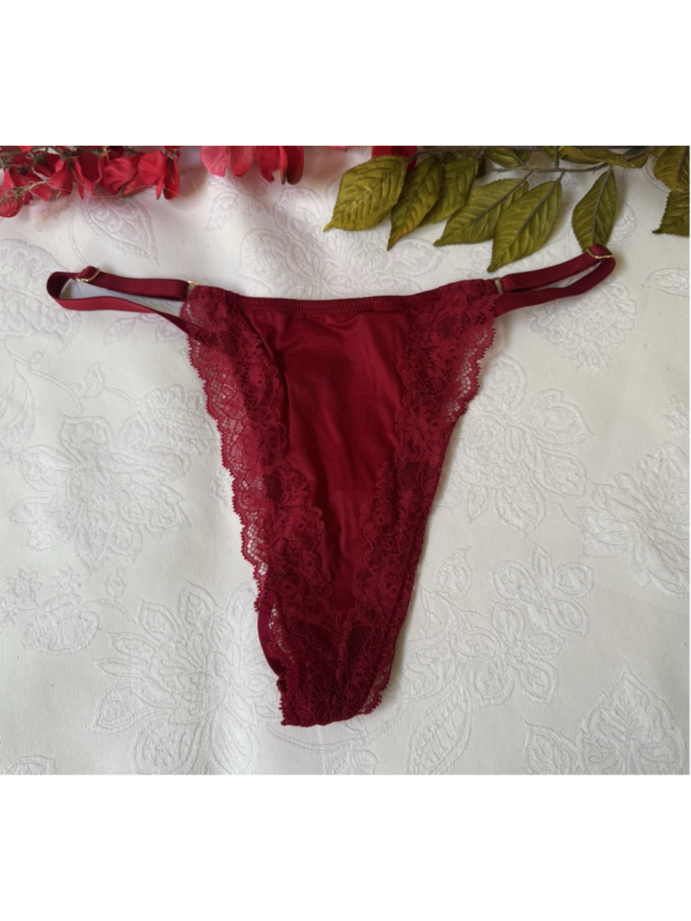 VICTORIA'S SECRET M RUBY RED VERY SEXY SILKY V STRING STRAPPY THONG PANTIES NWT